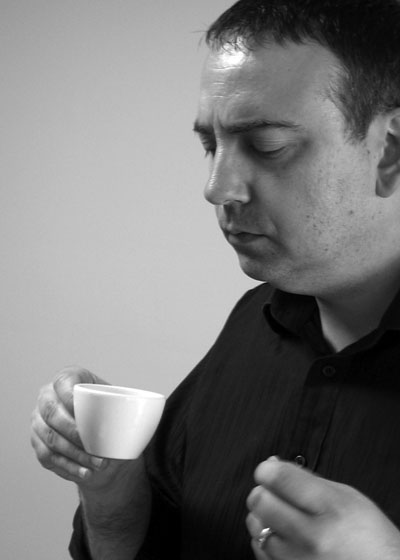 Steve Davis tasting coffee for Baristador